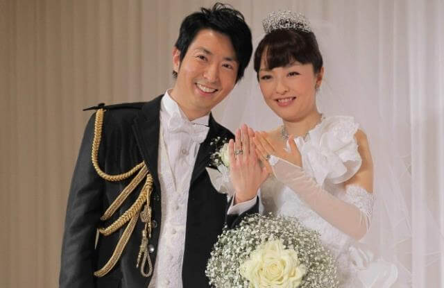 結婚式での丸岡さんと有村さん