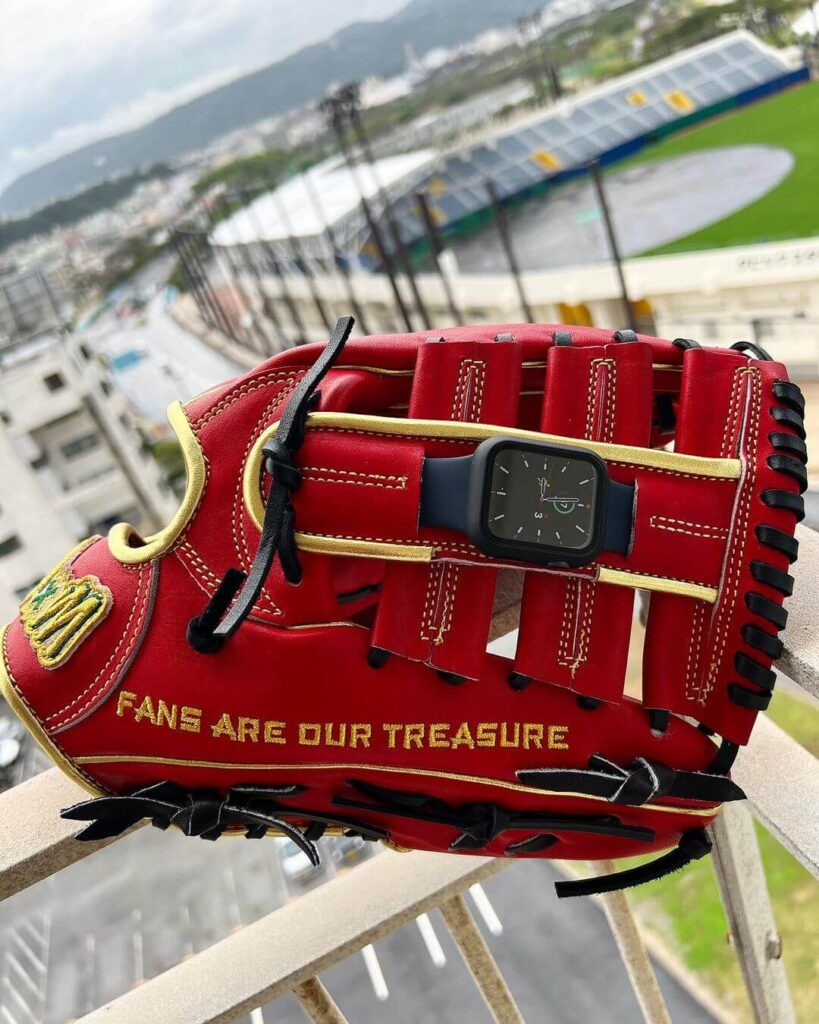 新庄剛志監督のグローブ7500円は父との約束 デサント ゼット